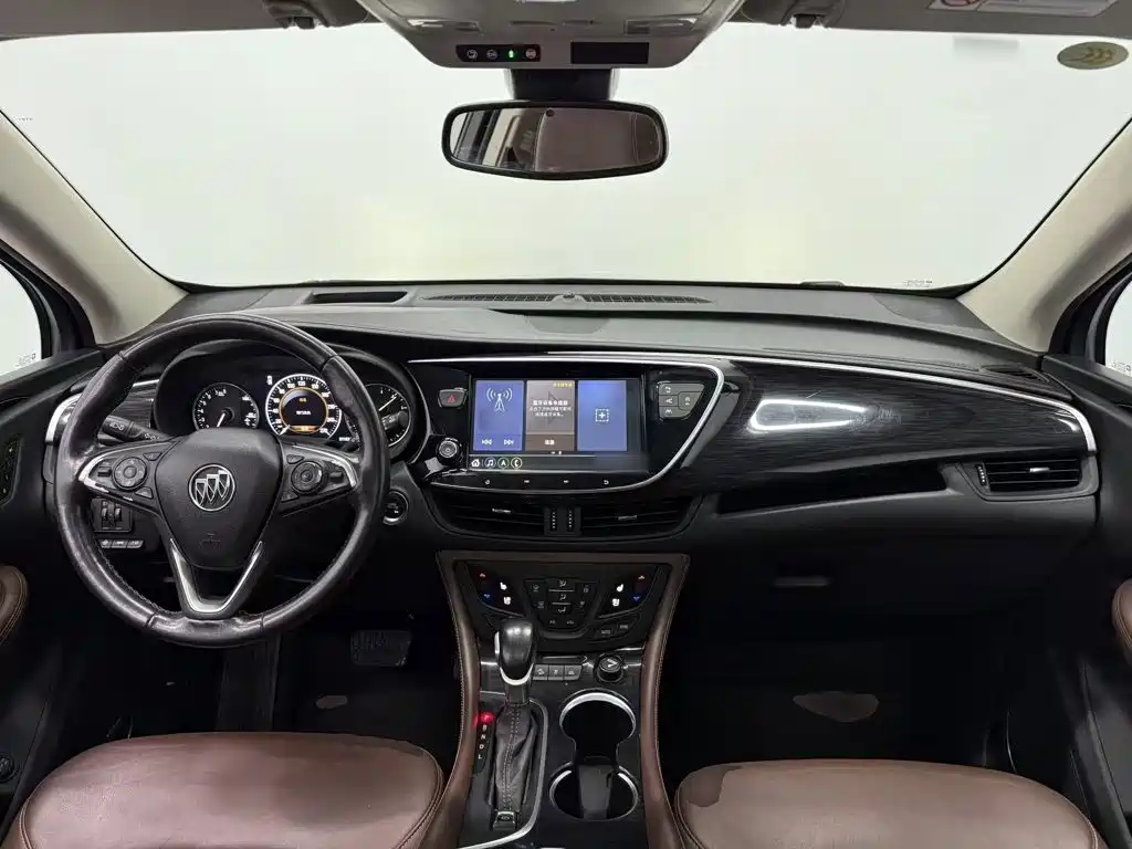 Фото 10 - Buick Envision Plus