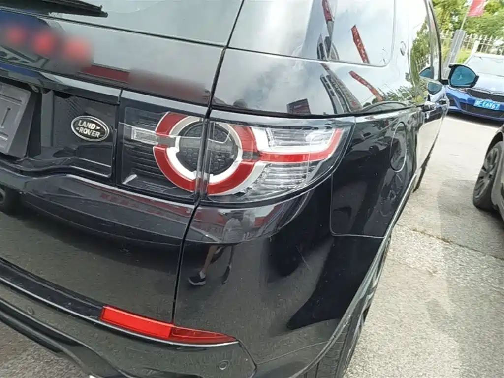 Land Rover Discovery Sport 2019 240PS SE Edition China VI фото 8