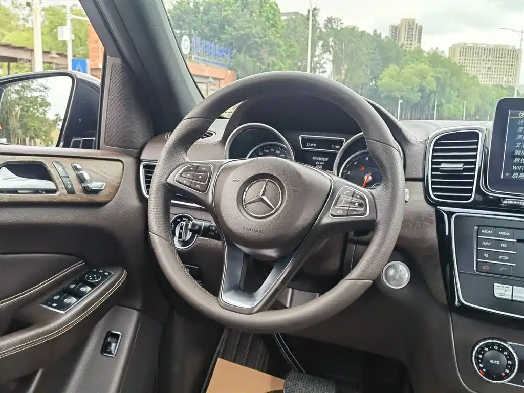 Mercedes-Benz GLE 2017 GLE 400 4MATIC фото 12