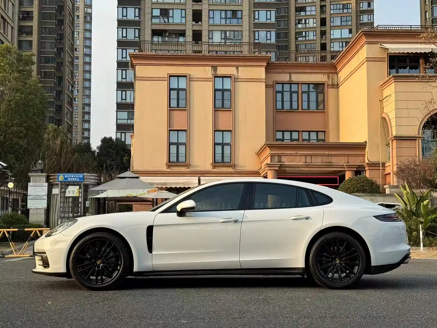 Porsche Panamera 2017 Panamera 3.0T фото 7