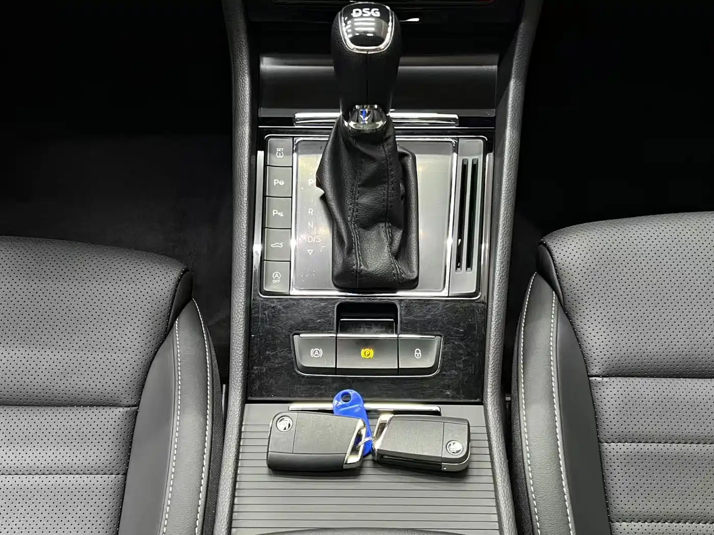 Škoda Superb 2024 TSI280 DSG Premium Edition фото 9