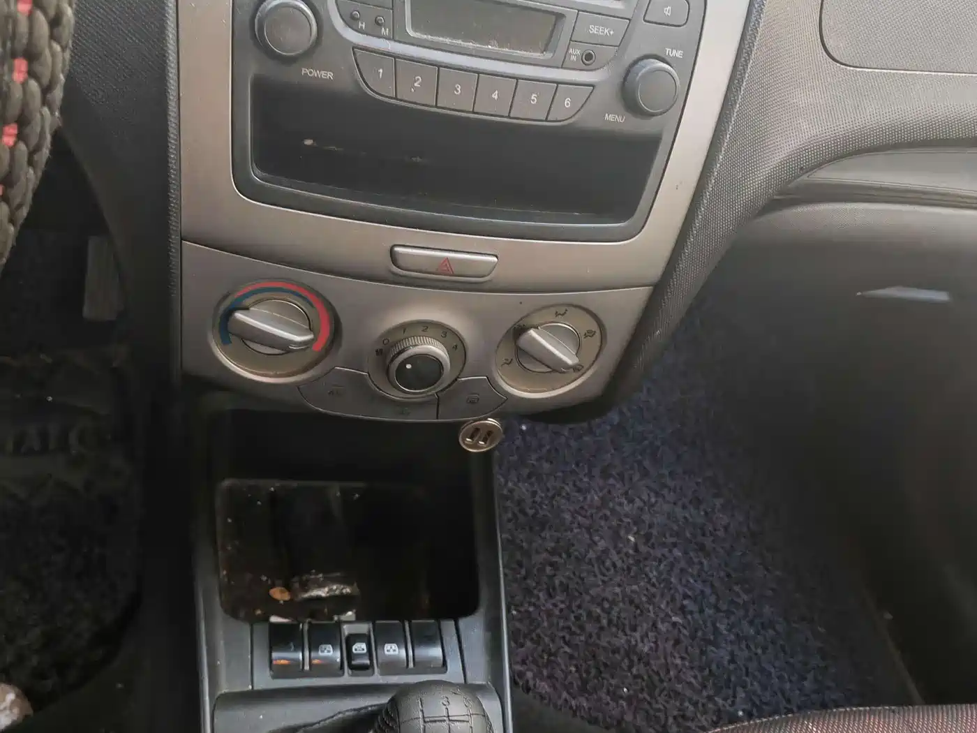 Chevrolet Sail 2013 Sedan 1.4L Manual Ideal Happiness Edition фото 9