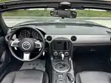 Фото 10 - Mazda MX-5