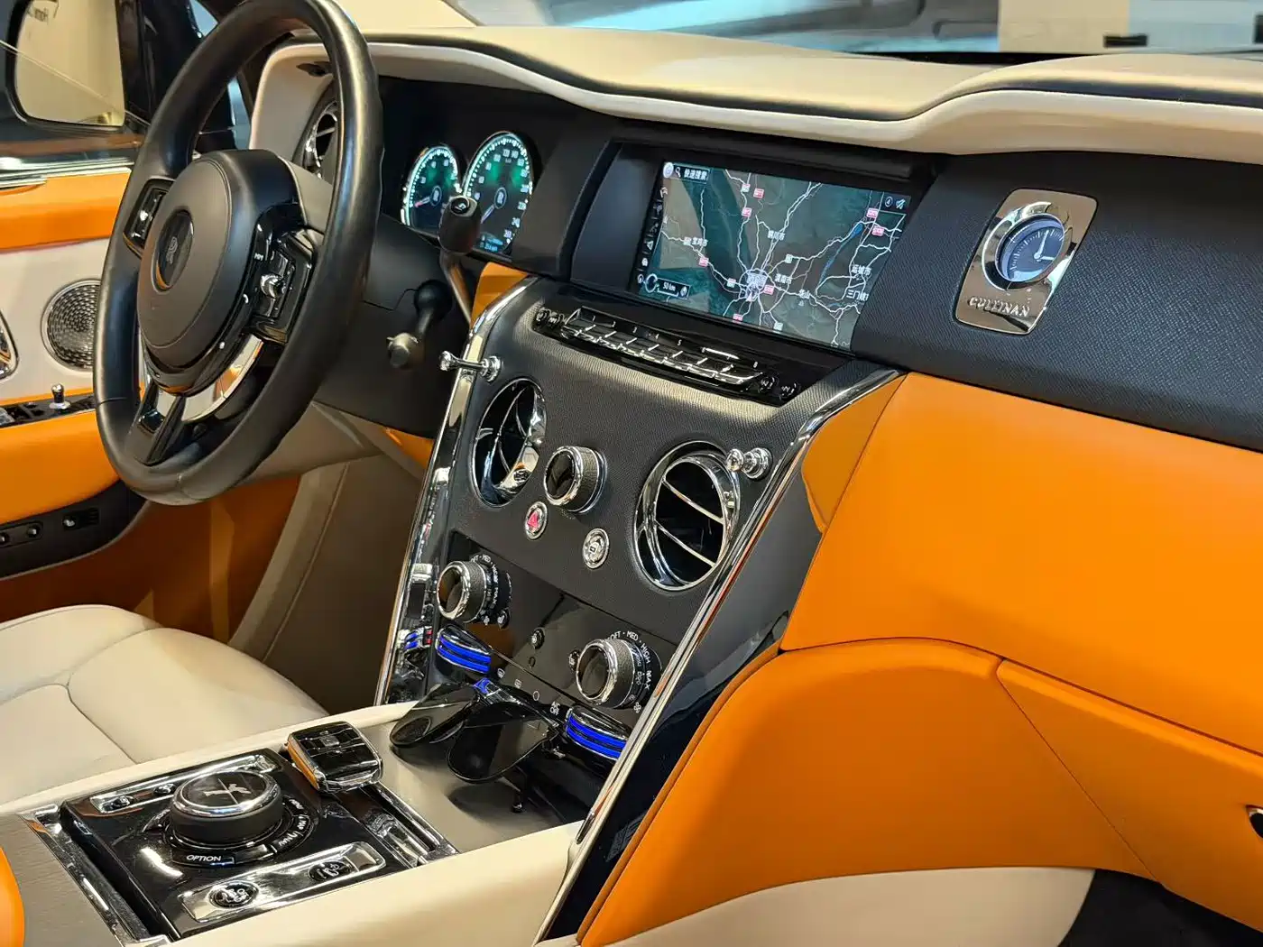 Rolls-Royce Cullinan 2018 5-Seater Version фото 14