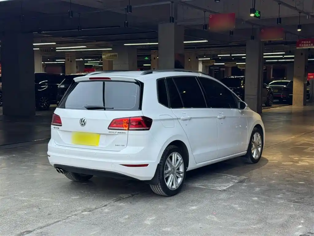 Volkswagen Golf Sportsvan 2016 280TSI Automatic Luxury фото 12
