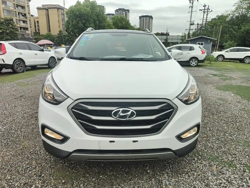 Hyundai Beijing Hyundai ix35 2013 2.0L Auto 2WD Smart GLS China IV фото 3