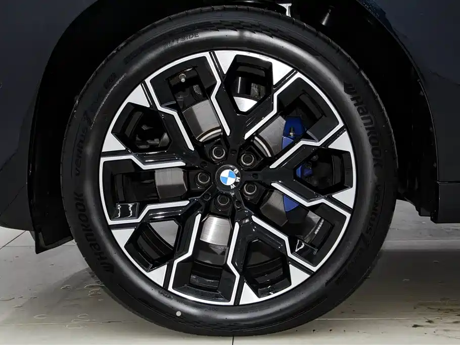BMW X3 2025 xDrive30L Premium Model M Sport Black Package фото 12