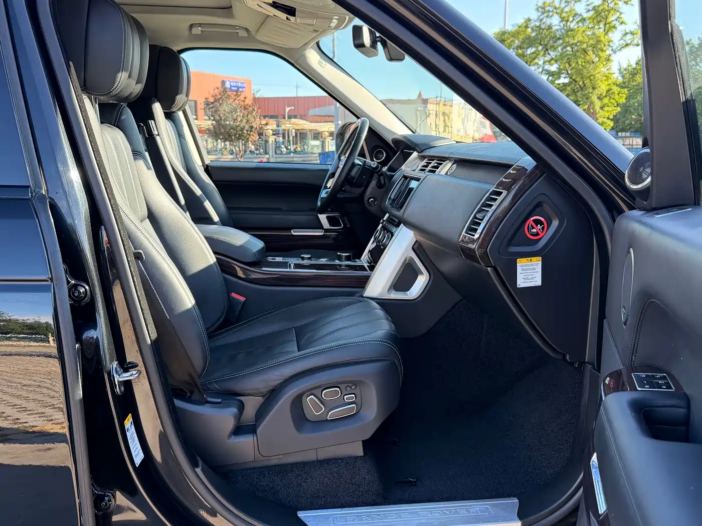 Land Rover Range Rover 2013 2013 NA 5.0 V8 Vogue SE
