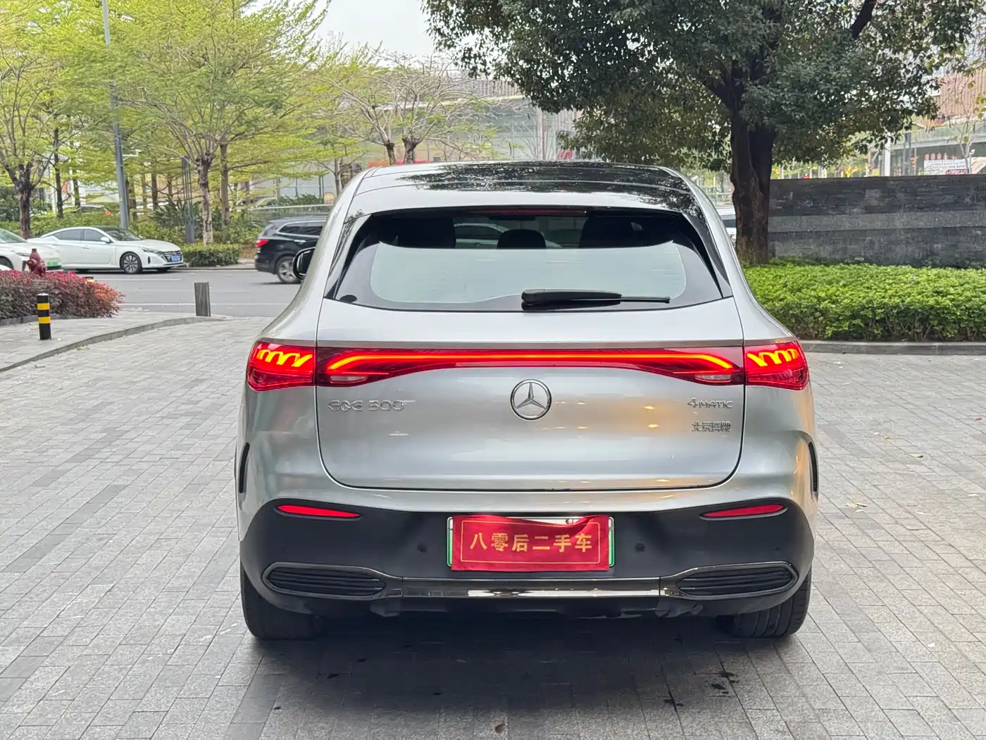 MERCEDES-BENZ EQE SUV