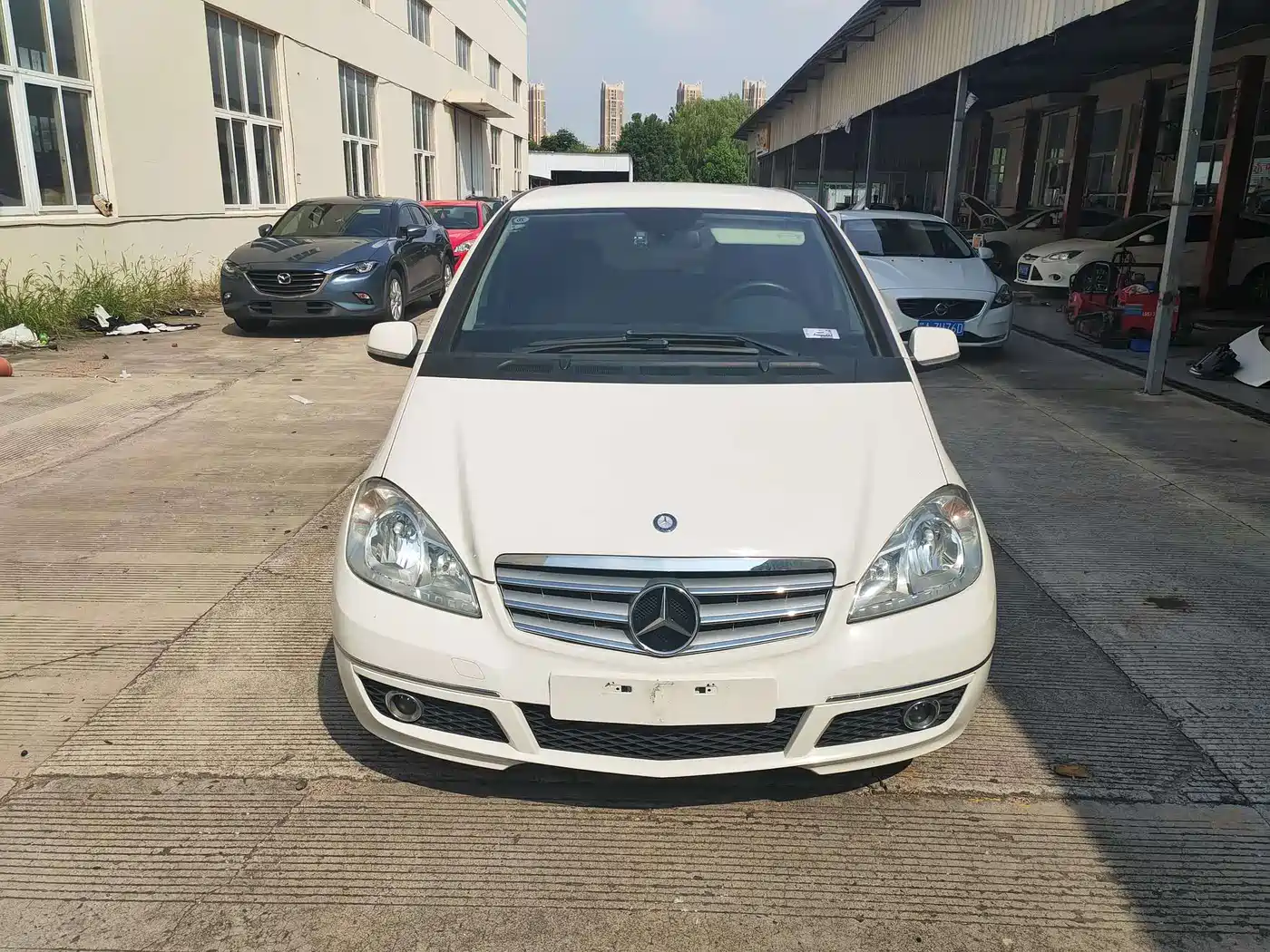 Mercedes-Benz A-Class (Import) 2011 A 180 фото 2