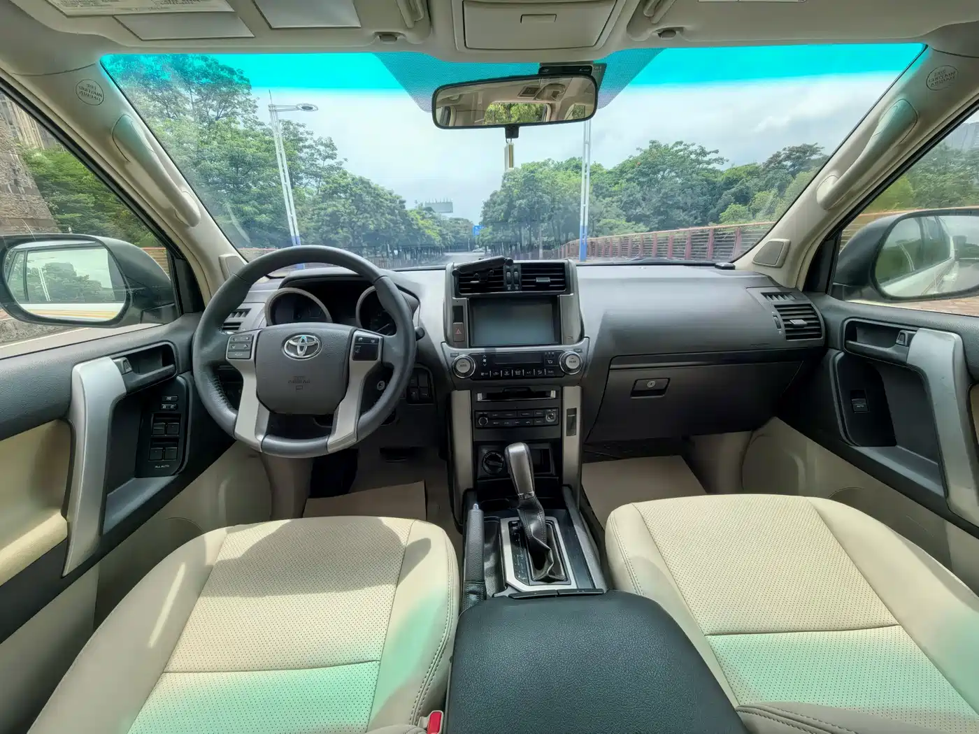 Toyota Prado (Import) 2010 2.7L Auto Luxury фото 6
