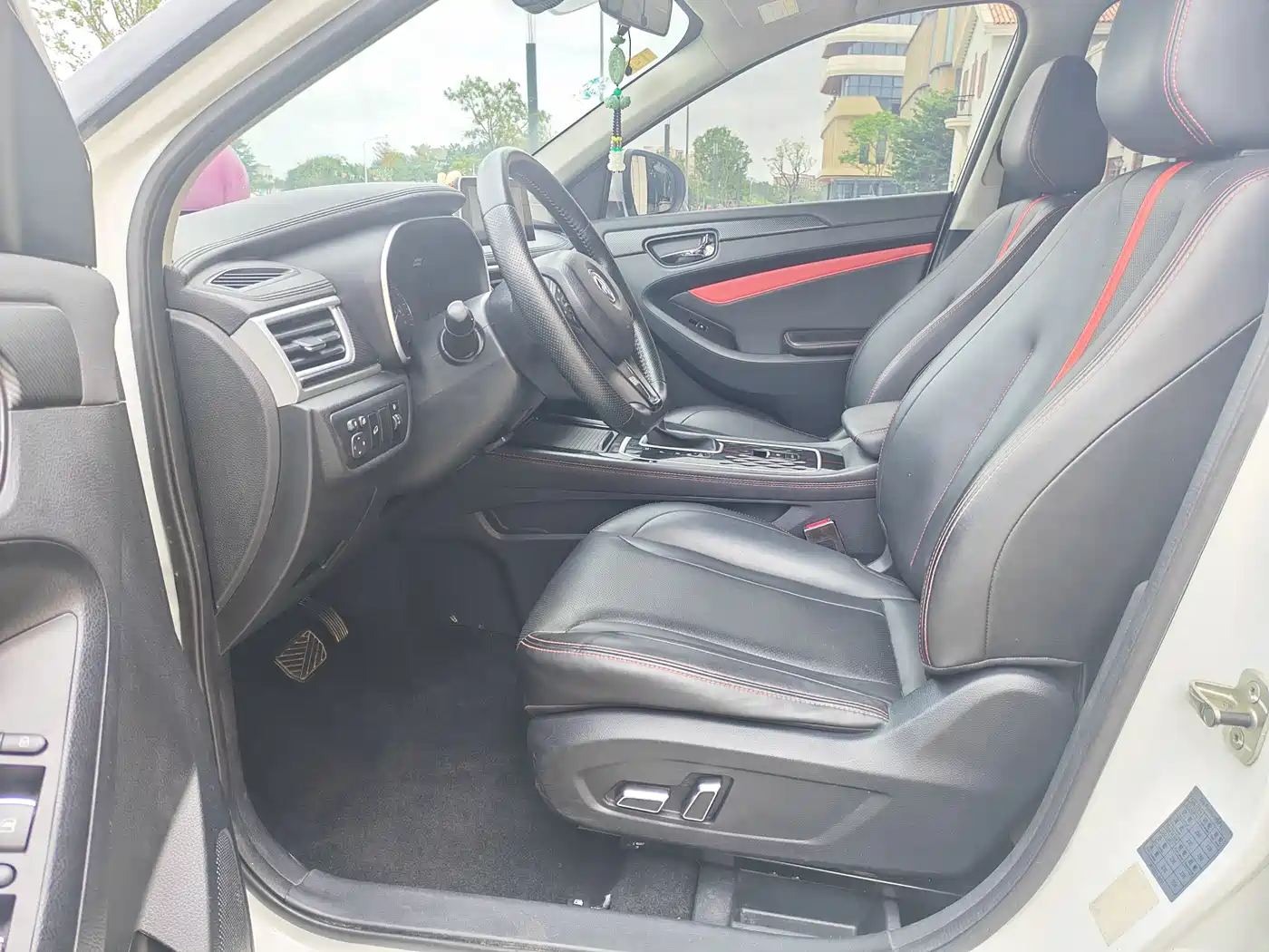 Dongfeng Fengguang Fengguang 580 2020 2021 ☆Star Edition 1.5T Automatic Luxury