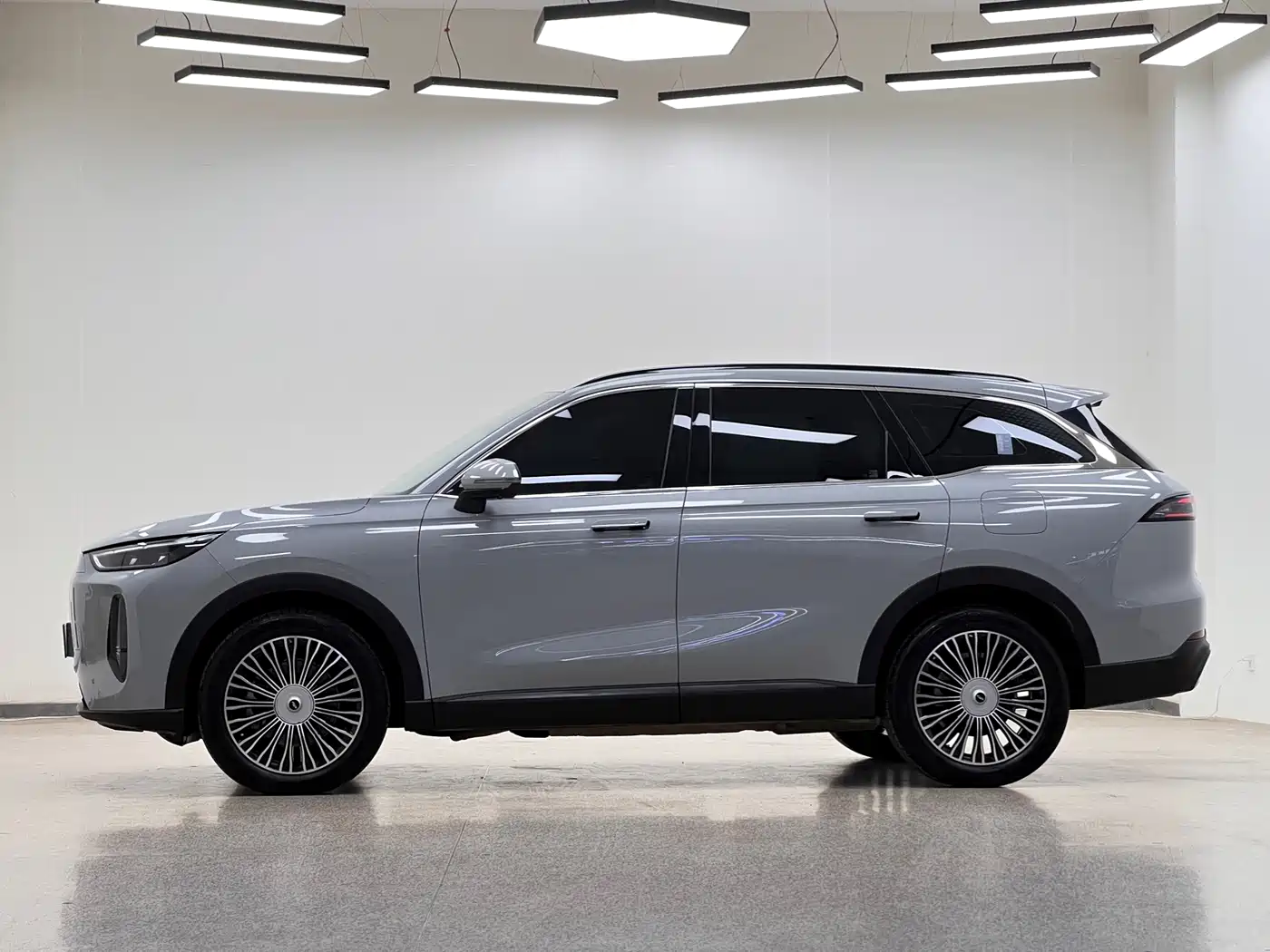 Chery Fengyun Fengyun T9 2024 2024 Model 120 Long Range Flagship 7-seater (NMC)