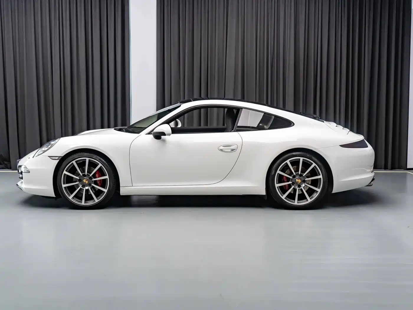 Porsche 911 2015 Carrera 3.4L Style Edition фото 3