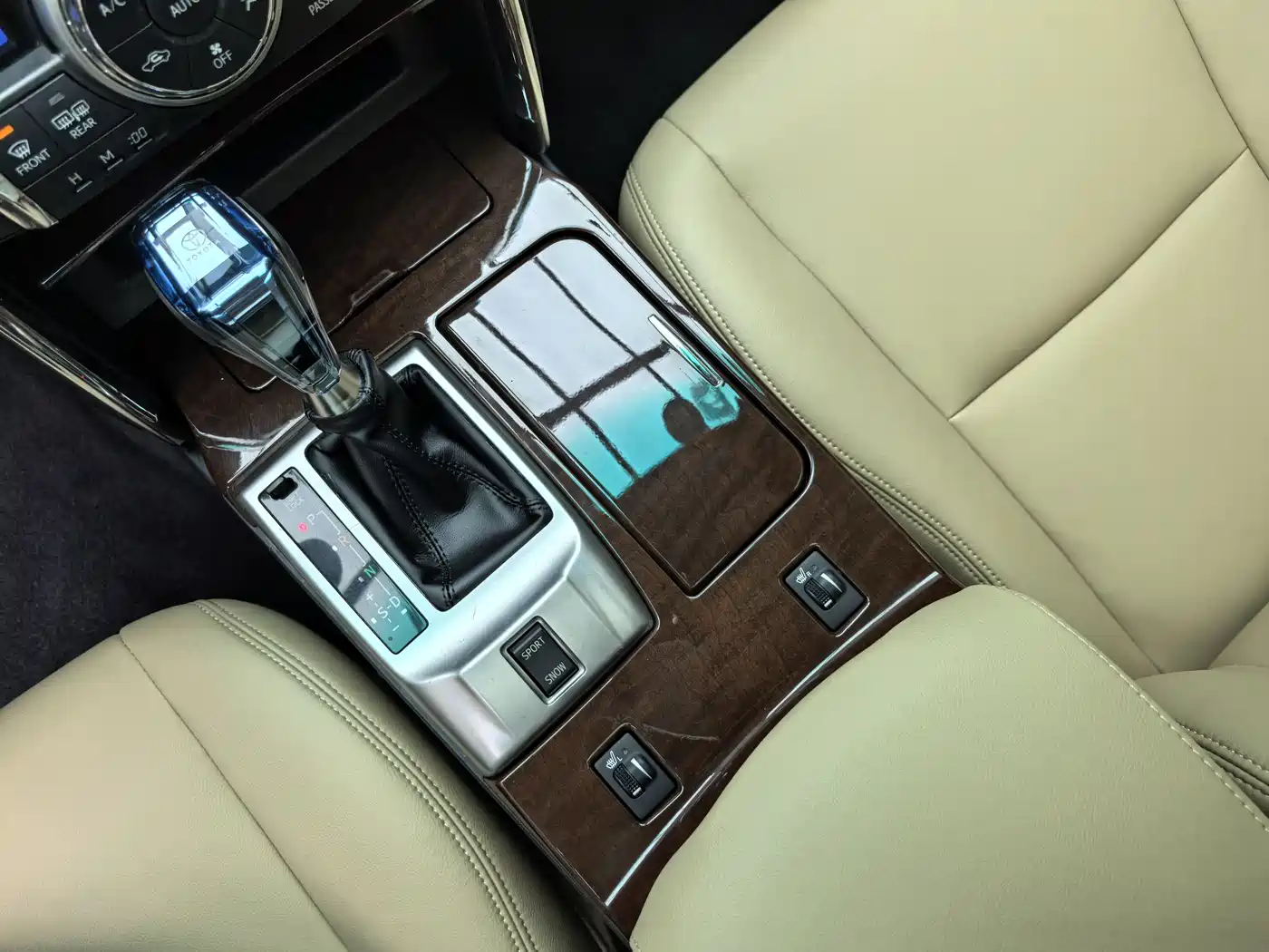 Toyota Reiz 2013 2.5V Premium Edition фото 12