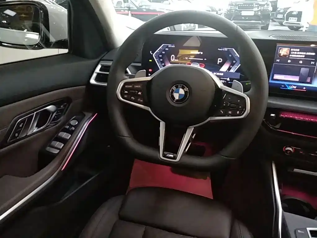 BMW 3-SERIES