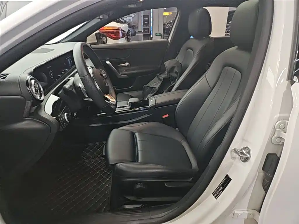 Mercedes-Benz A-Class 2022 Facelift A 200 L Sport Sedan Fashion Style фото 15