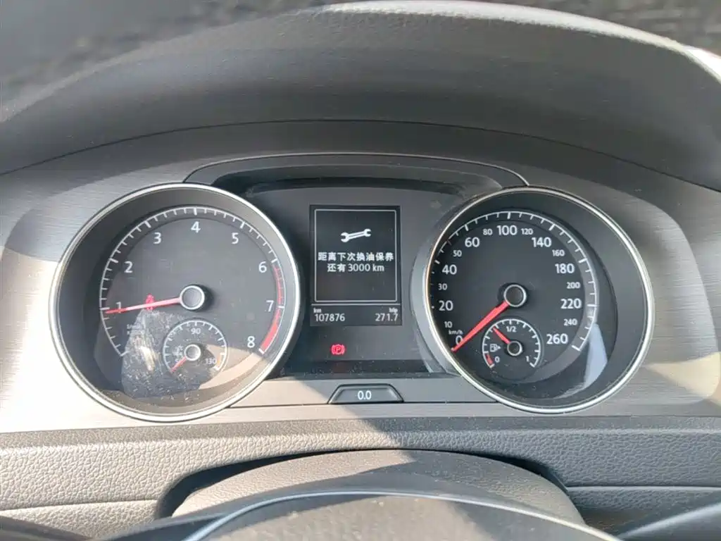 Volkswagen Golf 2016 230TSI Manual Comfort фото 12
