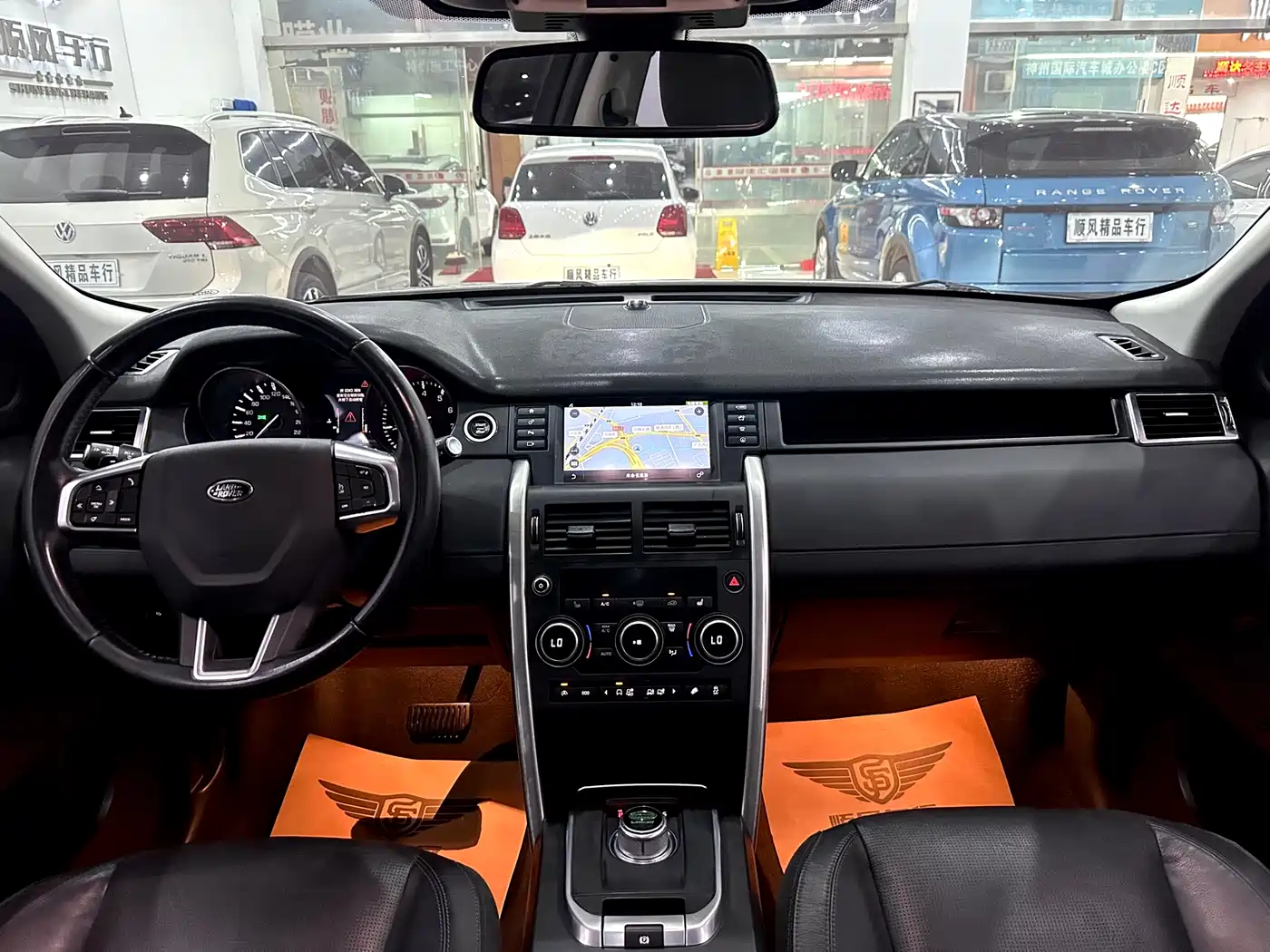 Land Rover Discovery Sport 2016 2.0T HSE фото 19