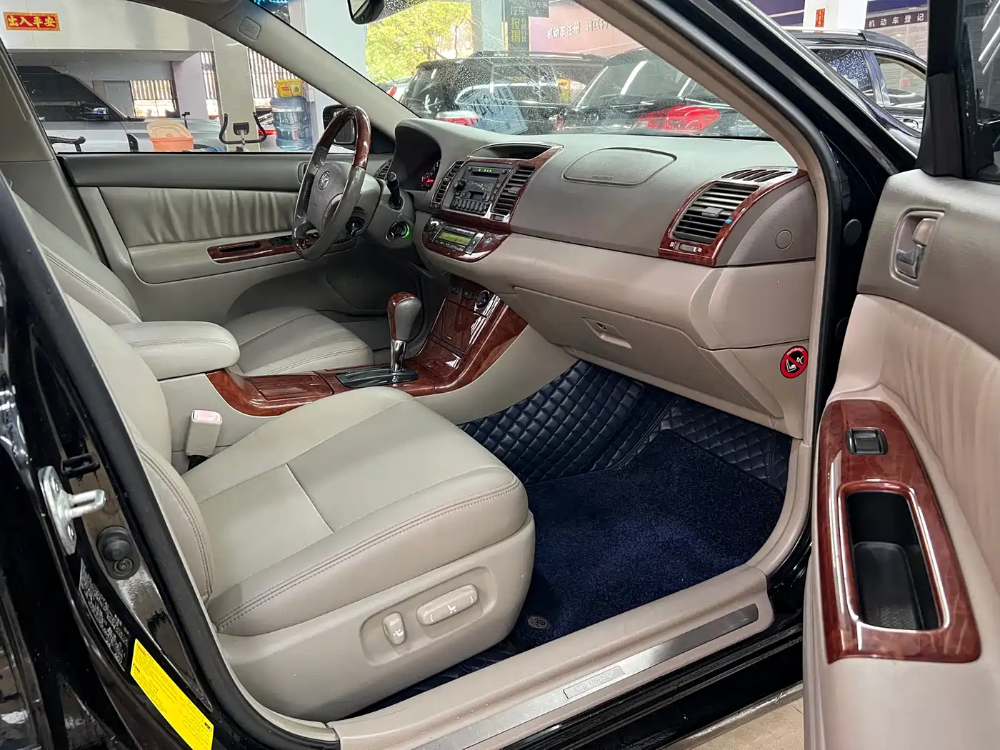 Toyota фото 9