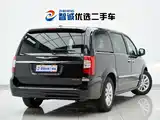 Фото 35 - Chrysler Pacifica