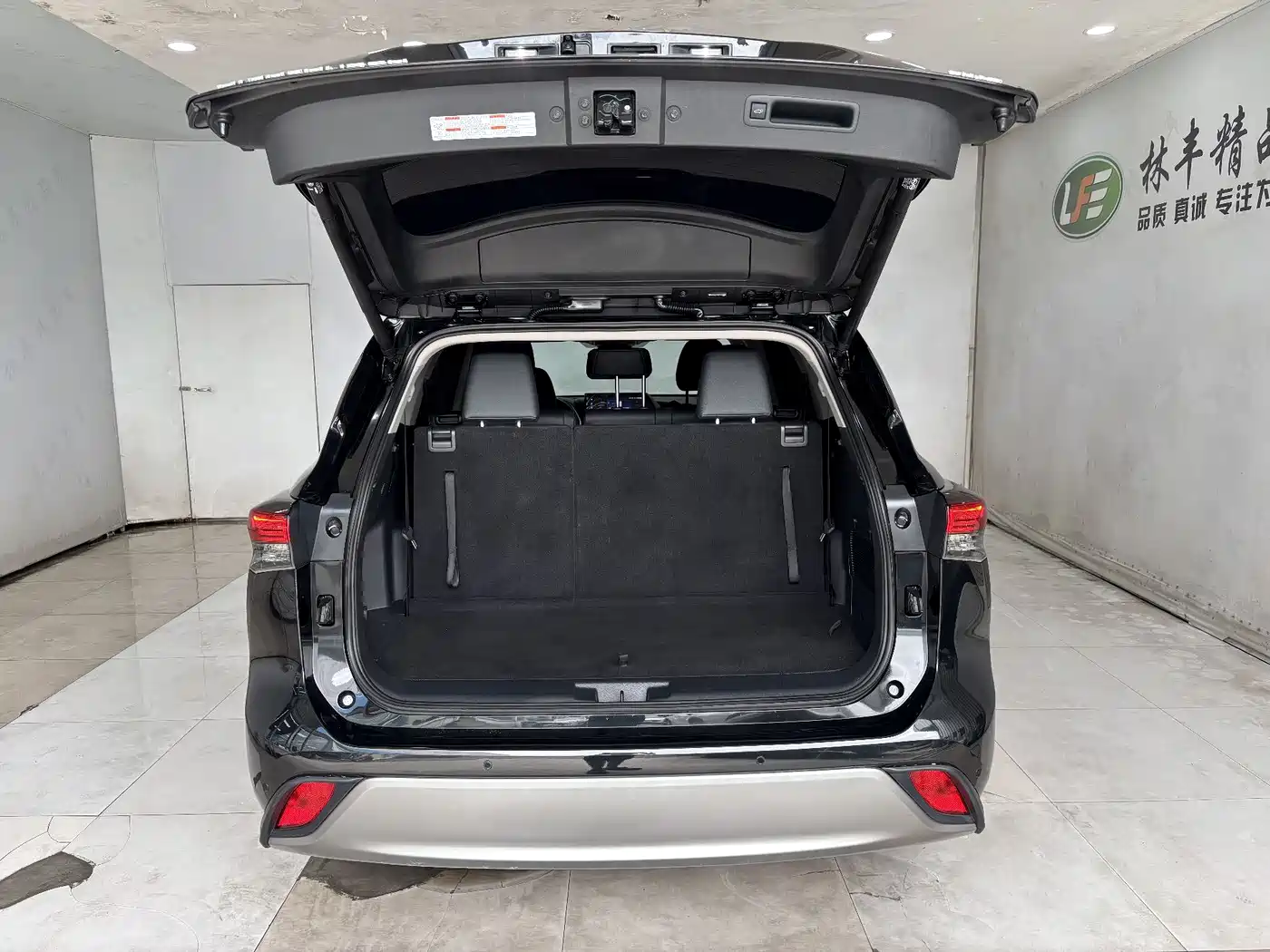 Toyota Highlander 2022 380T 4WD Premium 7-Seater фото 30