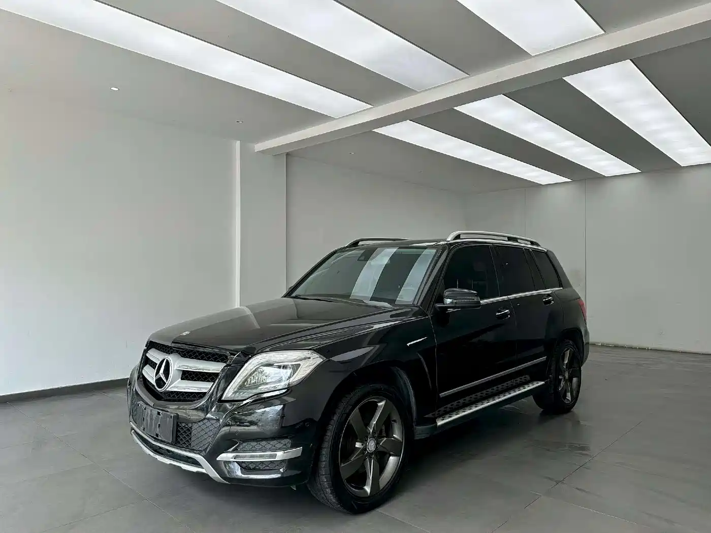 Mercedes-Benz GLK-Class 2015 GLK 300 4MATIC Fashion Ultimate Edition