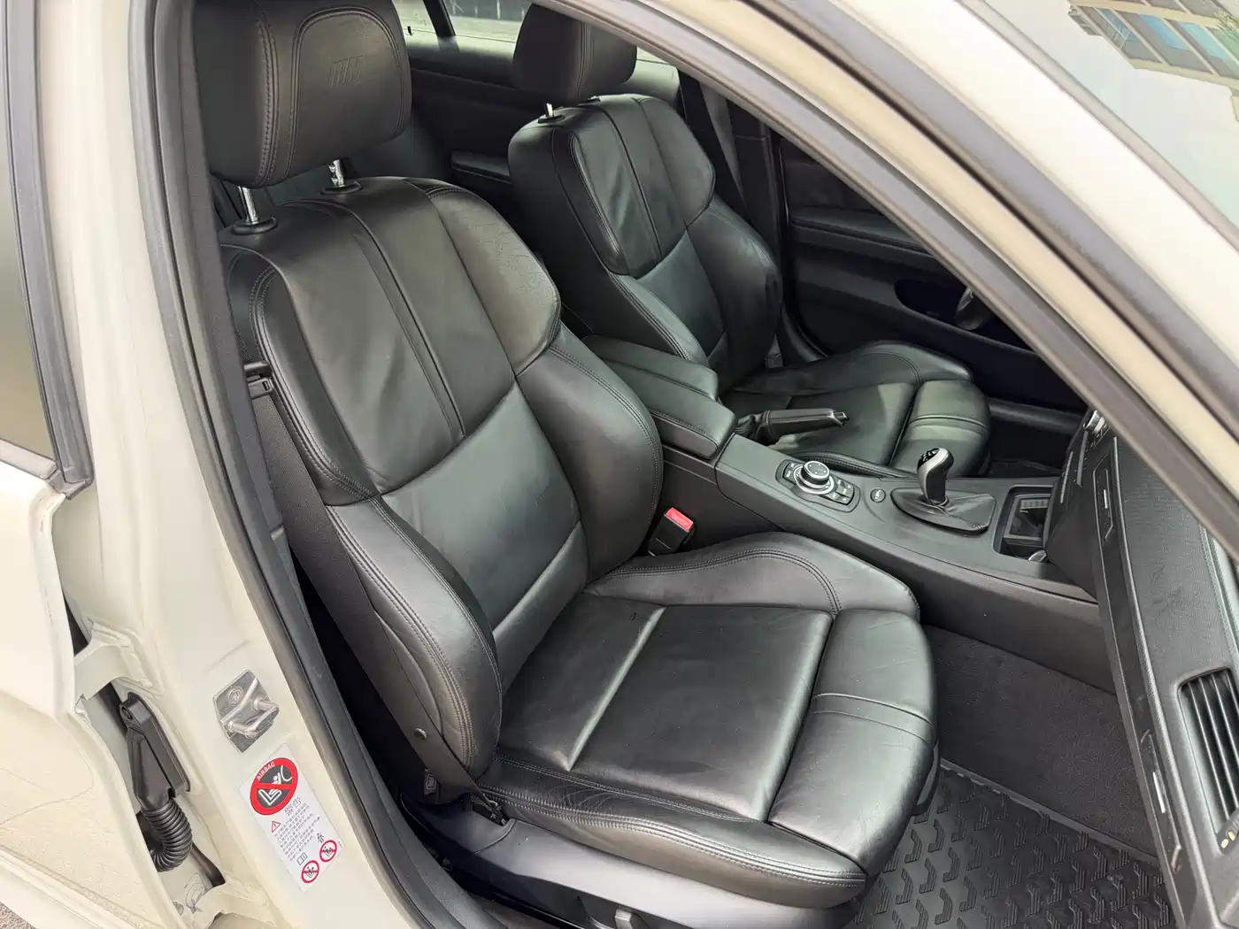 BMW M3 2010 2009 BMW M3 Sedan