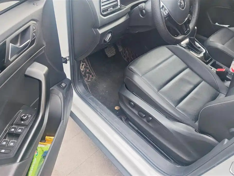 Volkswagen T-ROC 2020 280TSI DSG 2WD Comfort фото 9