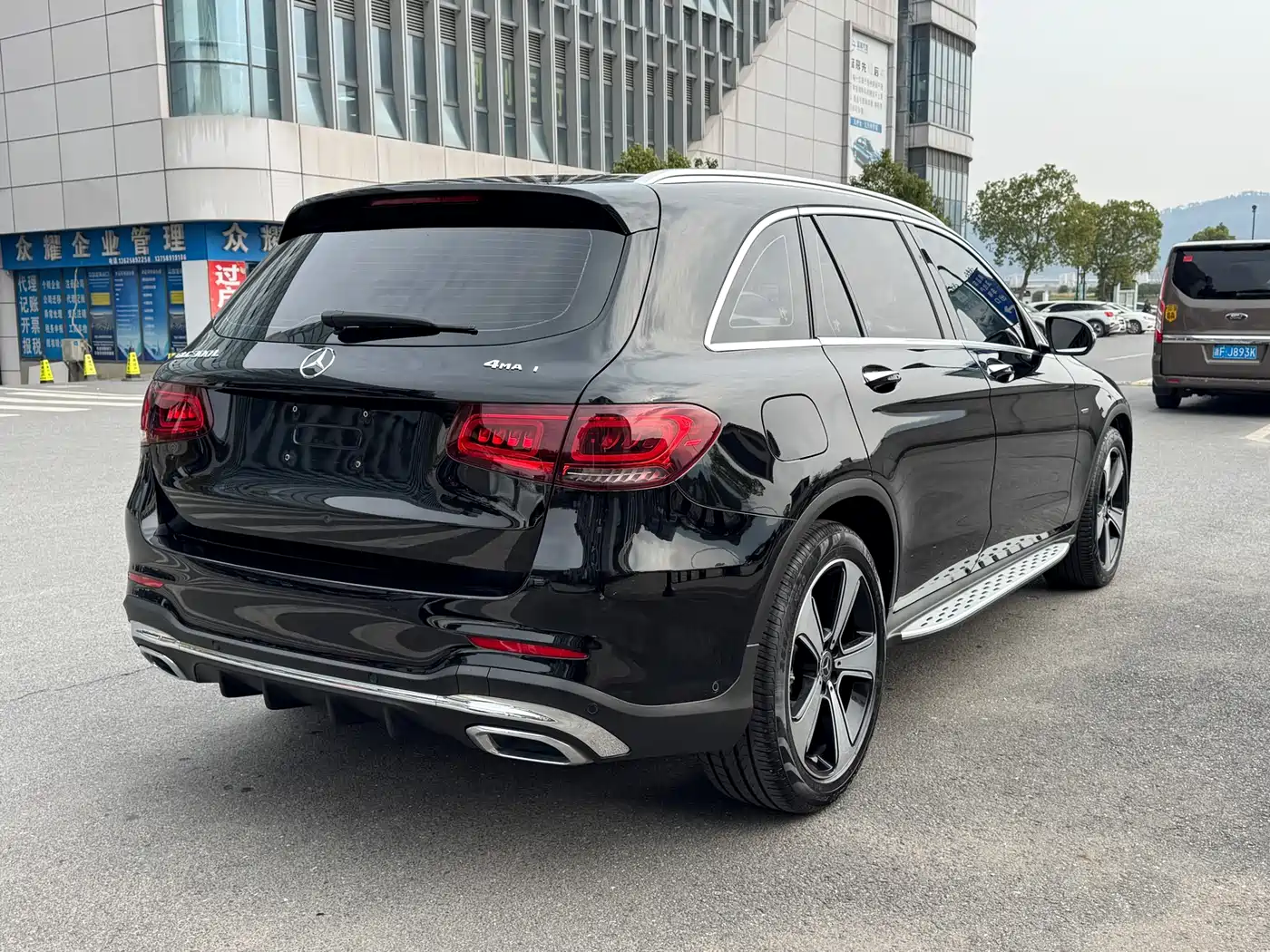Mercedes-Benz GLC 2022 GLC 300 L 4MATIC Dynamic Collector's Edition фото 6