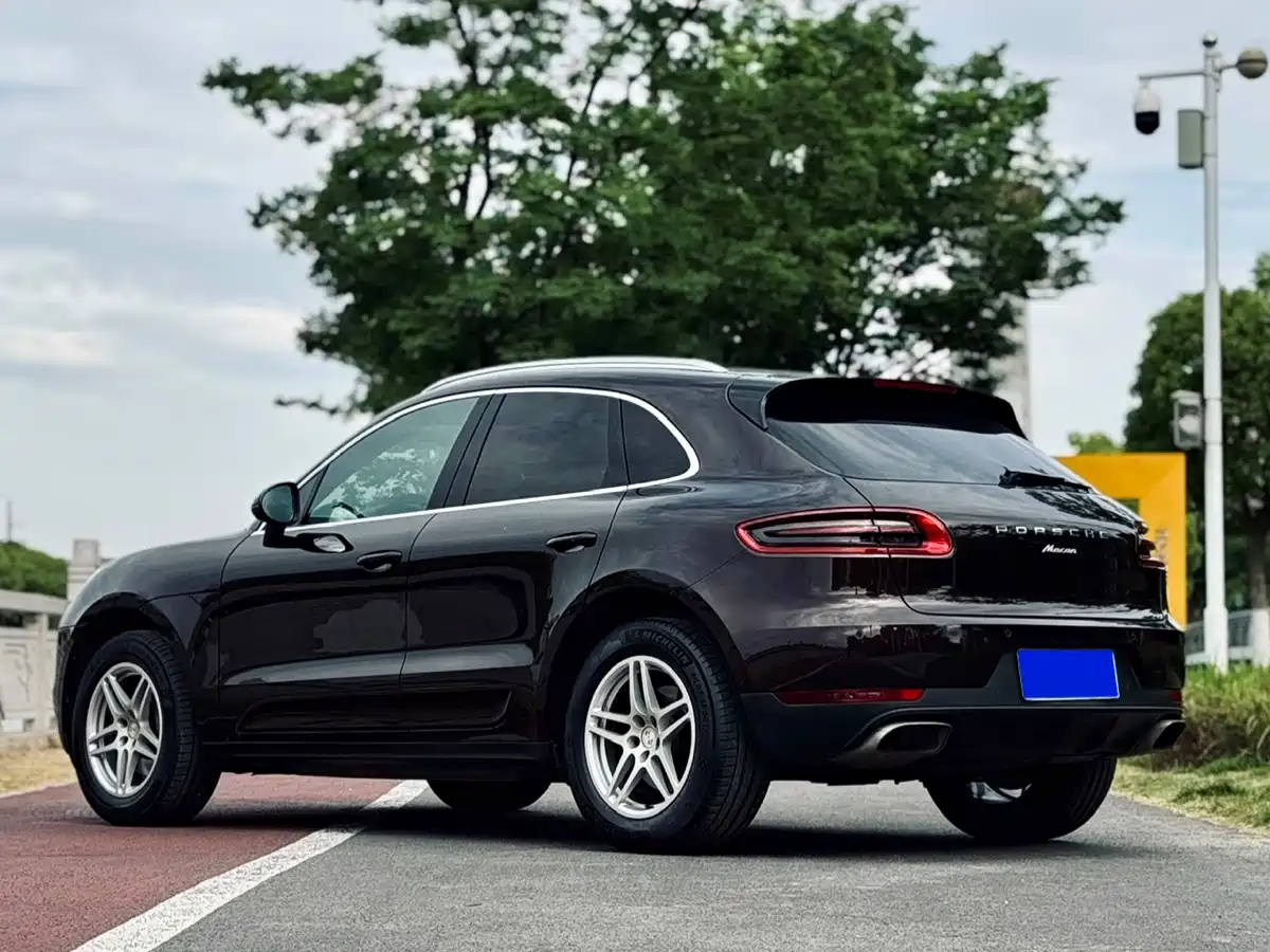 Porsche Macan 2017 Macan 2.0T фото 9
