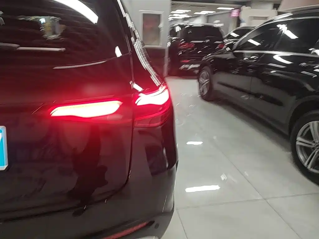 Mercedes-Benz GLC 2025 GLC 300 L 4MATIC Dynamic 5-seater фото 8