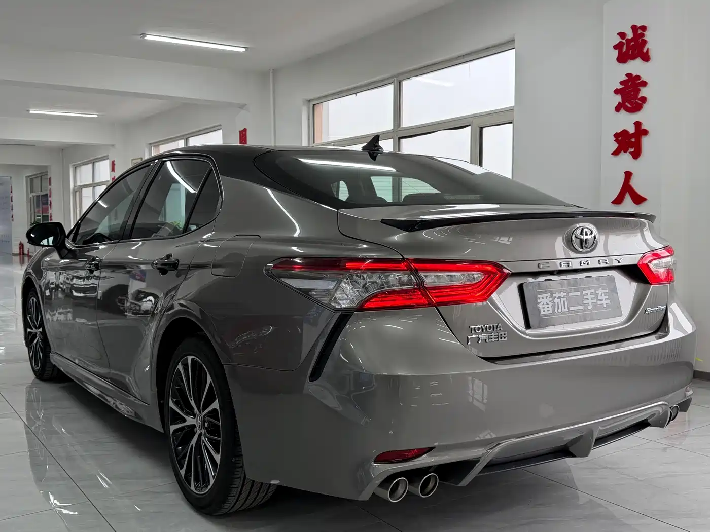 Toyota Camry 2018 2.0S Sport Edition фото 7