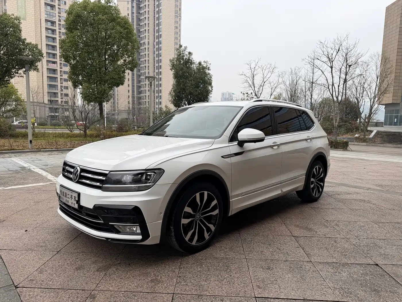Volkswagen Tiguan L 2021 330TSI Automatic 2WD R-Line Flagship