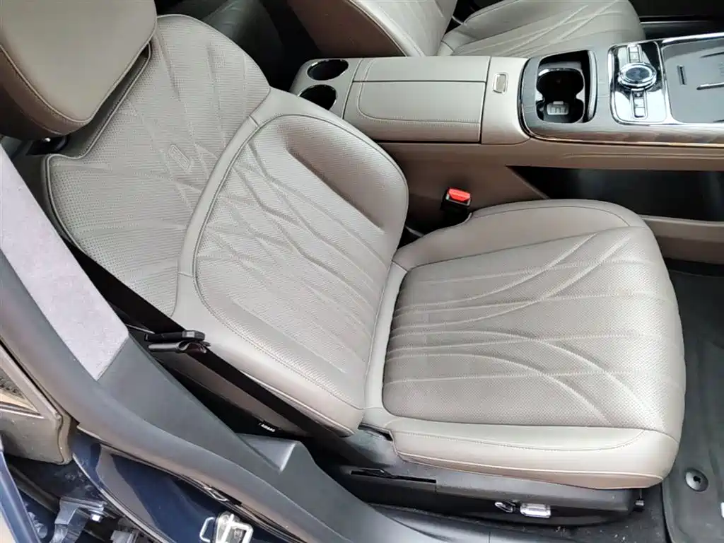 Geely Galaxy Galaxy Xingyao 8 2025 130km EM-P Starship Edition фото 25