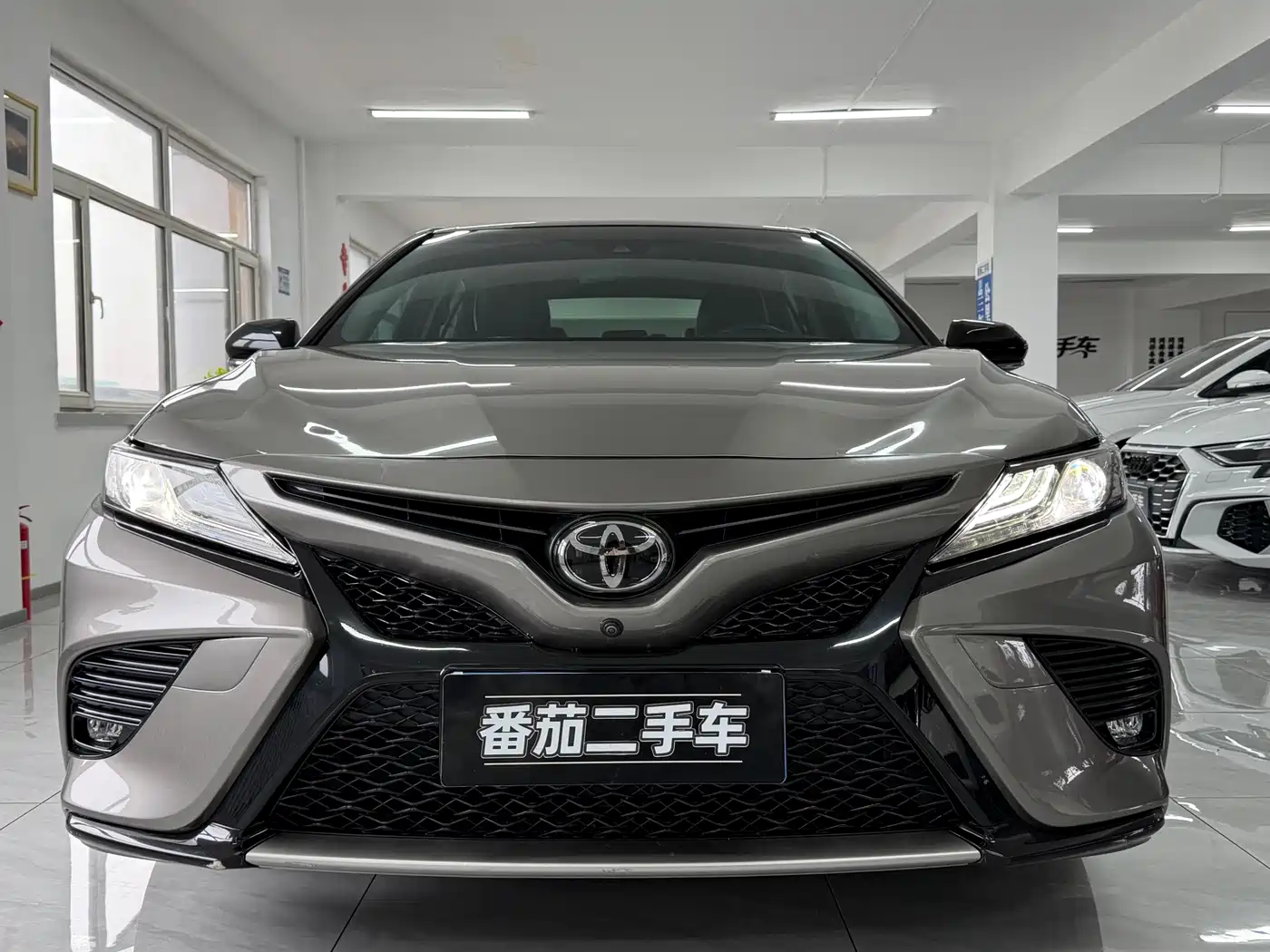 Toyota Camry 2018 2.0S Sport Edition фото 2