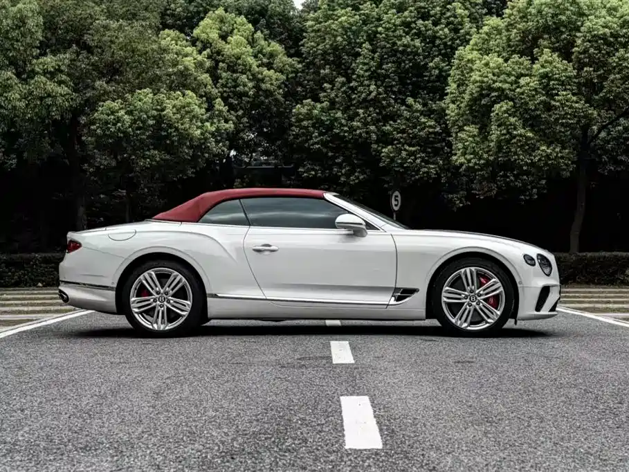Photo 2 - Bentley Continental