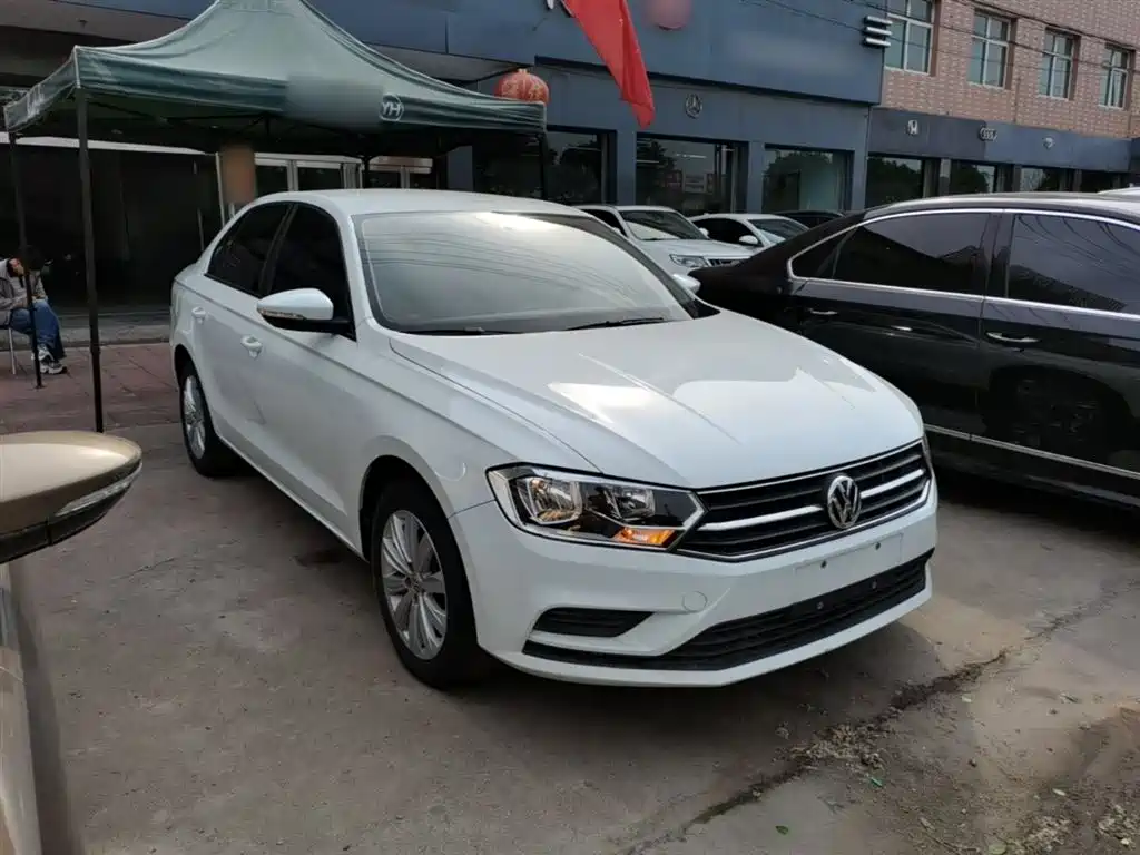 VOLKSWAGEN BORA