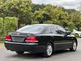 Фото 7 - Toyota Crown