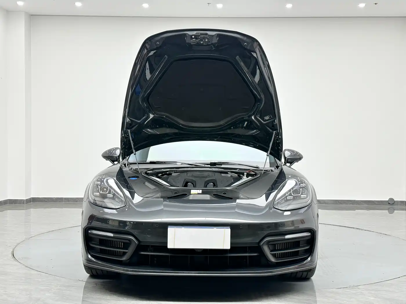 Porsche Panamera 2023 Panamera 4 Executive Long Wheelbase 2.9T фото 30