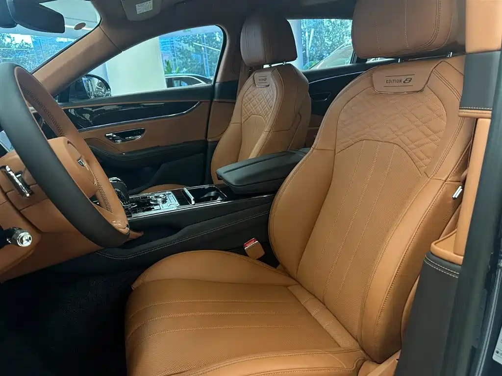 Bentley Flying Spur 2025 2024 4.0T V8 Standard Edition