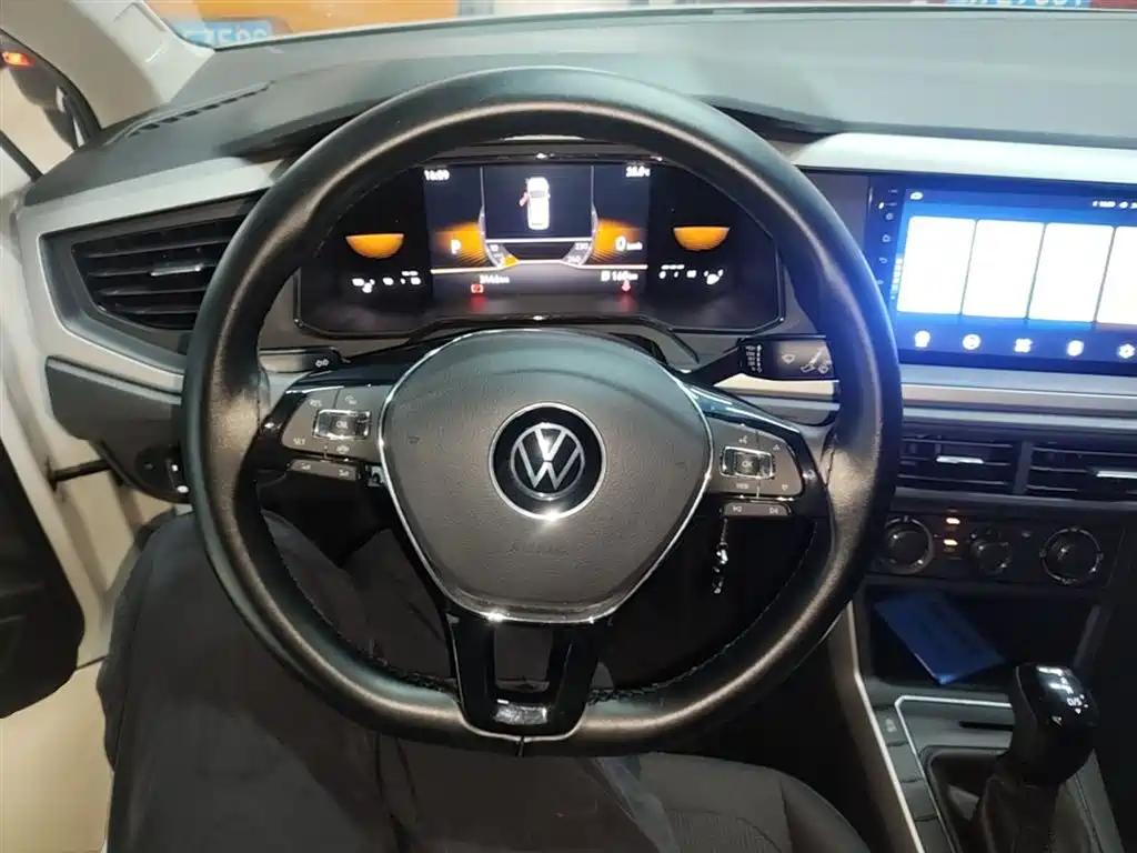 Volkswagen Polo 2023 Facelift Plus 1.5L Auto Joyful Living Edition фото 11