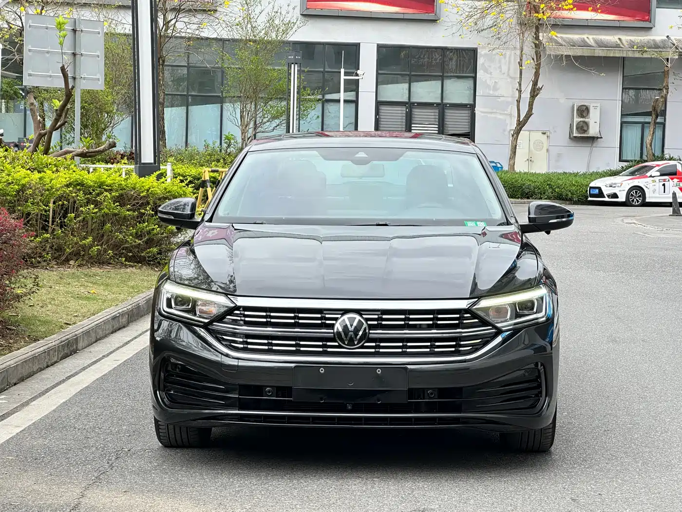 Volkswagen Sagitar 2023 300TSI DSG Surpassing Edition фото 2