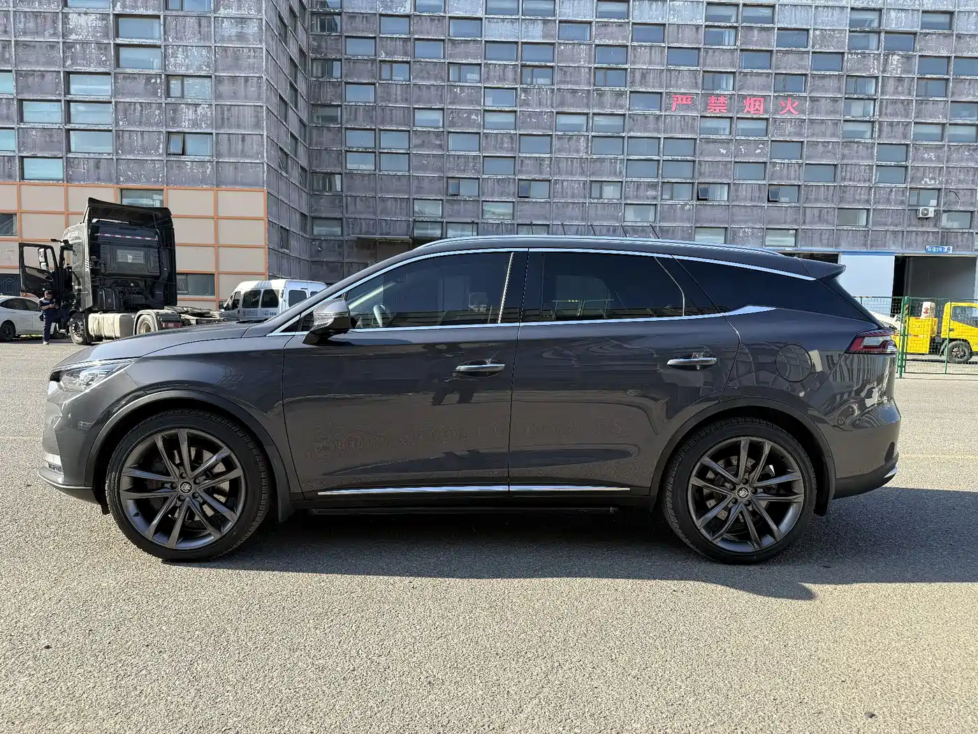 BYD Tang New Energy 2019 EV600D 4WD Smart Connect Genesis Edition фото 4