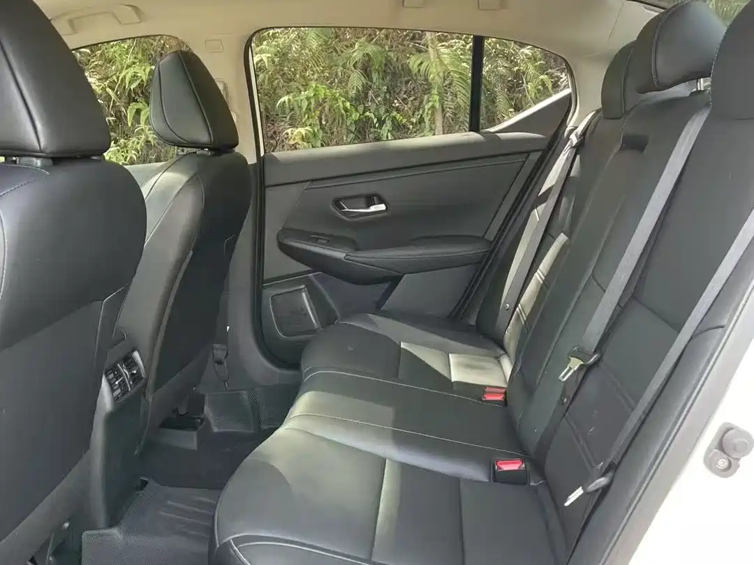 Nissan SYLPHY, миниатюра 9