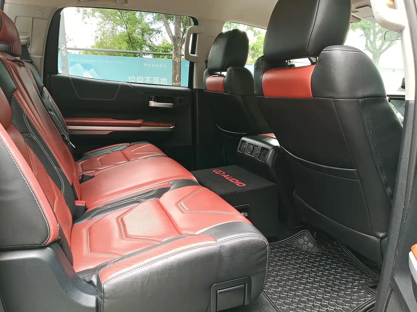 Toyota Tundra 2014 5.7L TRD Pro фото 8