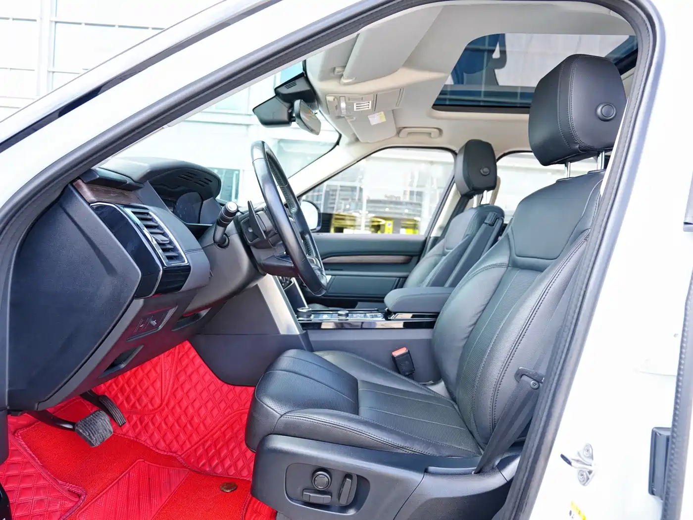 Land Rover Discovery 2018 3.0 SC V6 HSE фото 7