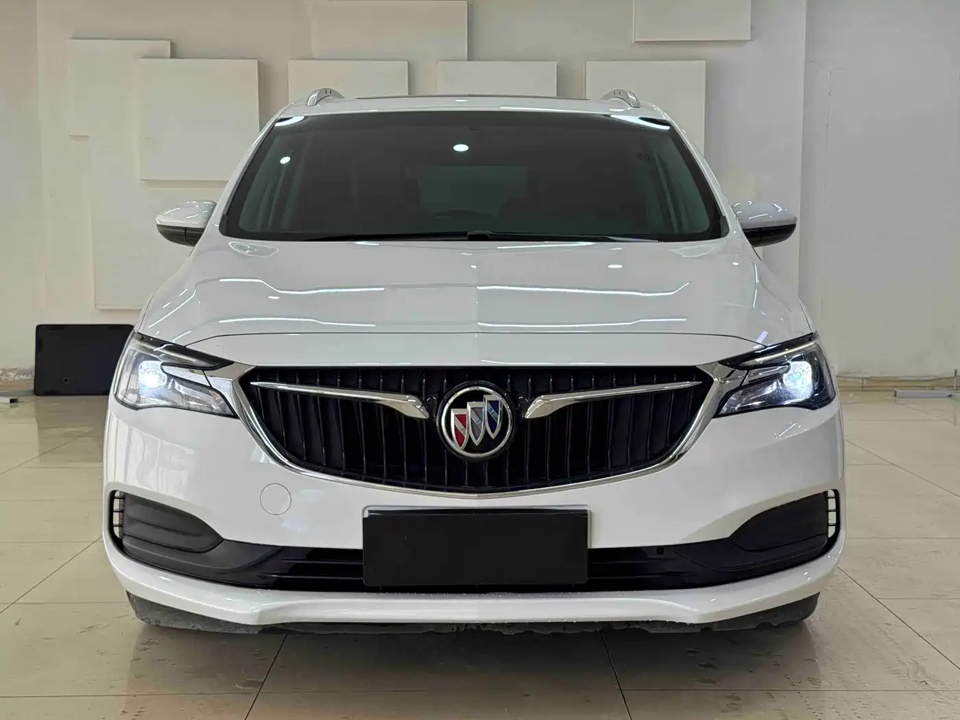 BUICK GL6