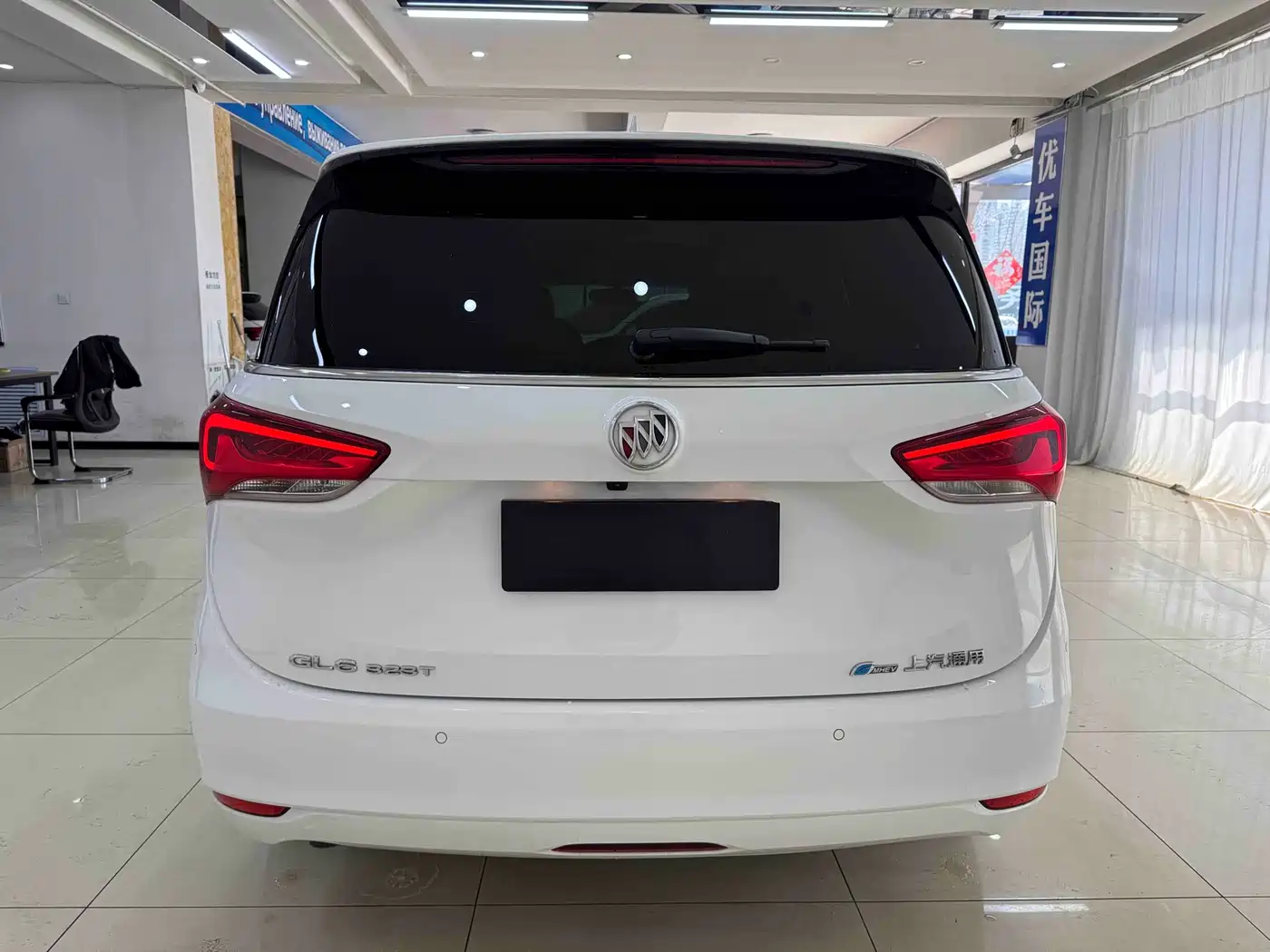 BUICK GL6