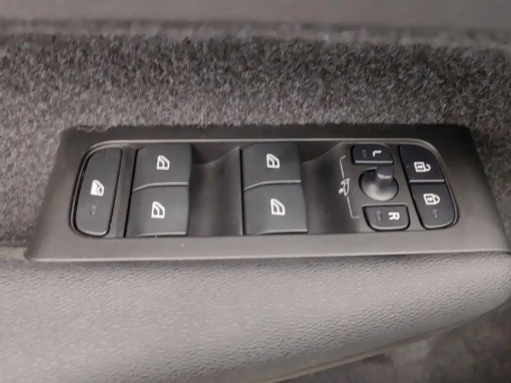 Photo 9 - Volvo XC40